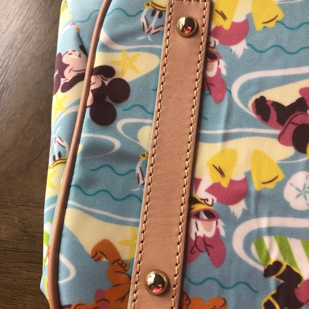 NWT Dooney and Bourke Disney Aulani Beach Backpack - Picture 4 of 7